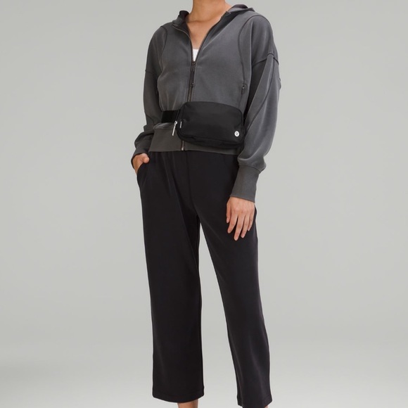 NWT Lululemon Belt Bag Black - Picture 4 of 4